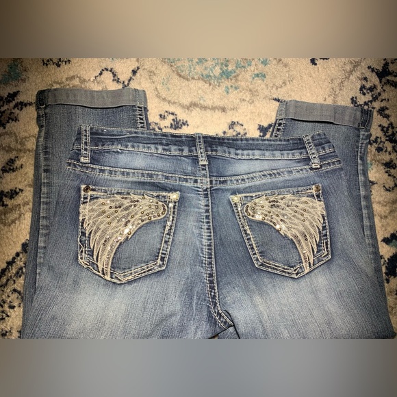 Rue 21 Capri Denim Jeans Size 7/8 Juniors Embellished Angel Wing Pockets GUC - Picture 9 of 11